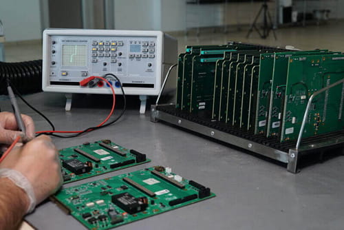 PCBA multimeter inspection